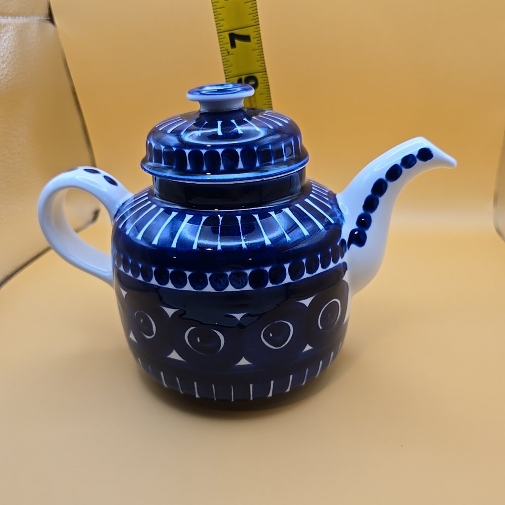 Vintage Arabia Finland VALENCIA Tea Pot designed by Ulla Procope,Signed. - Picture 10 of 11